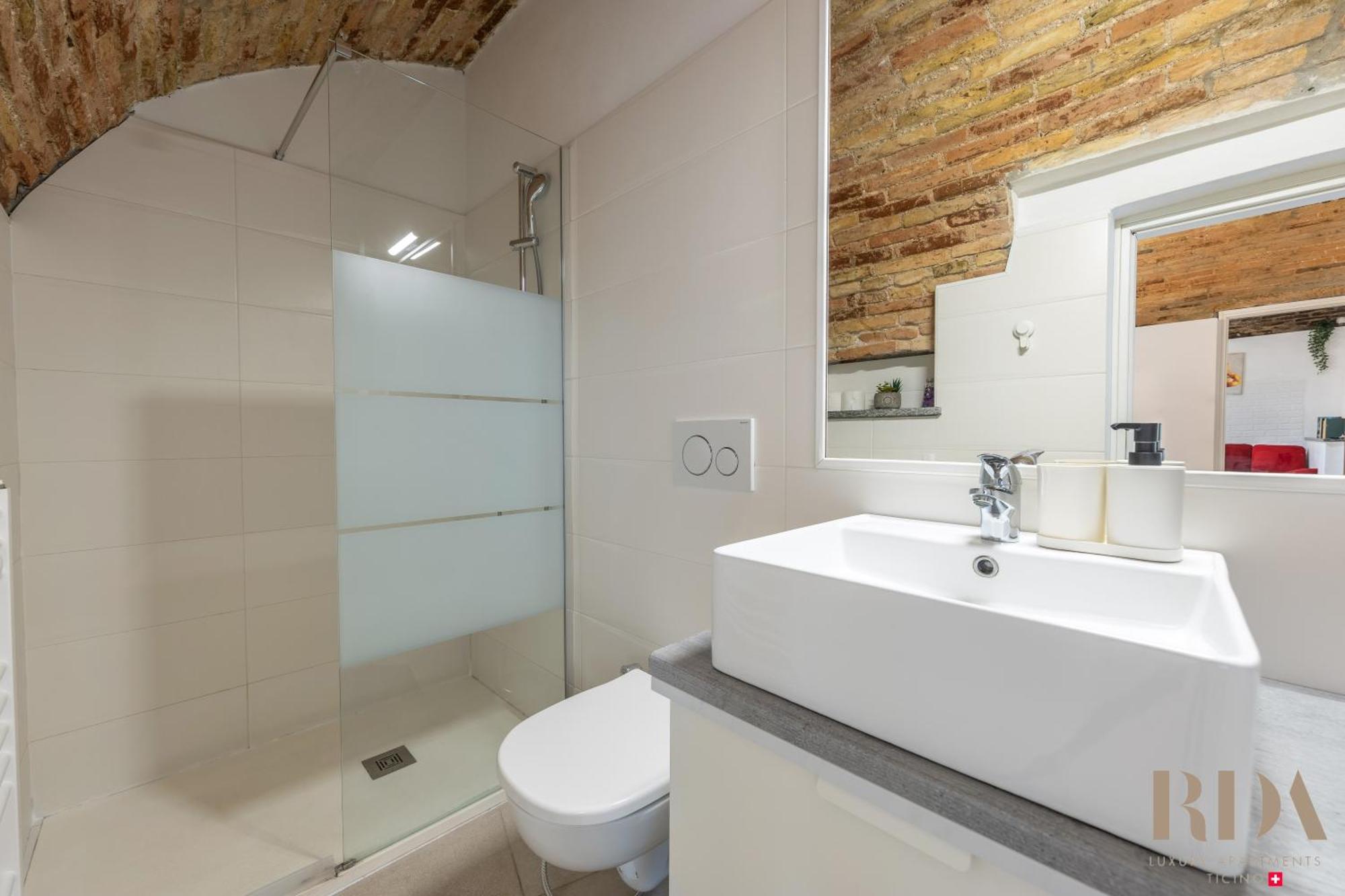 Il Rustico Rda Luxury Apartments Lago Parking 门德里西奥 外观 照片