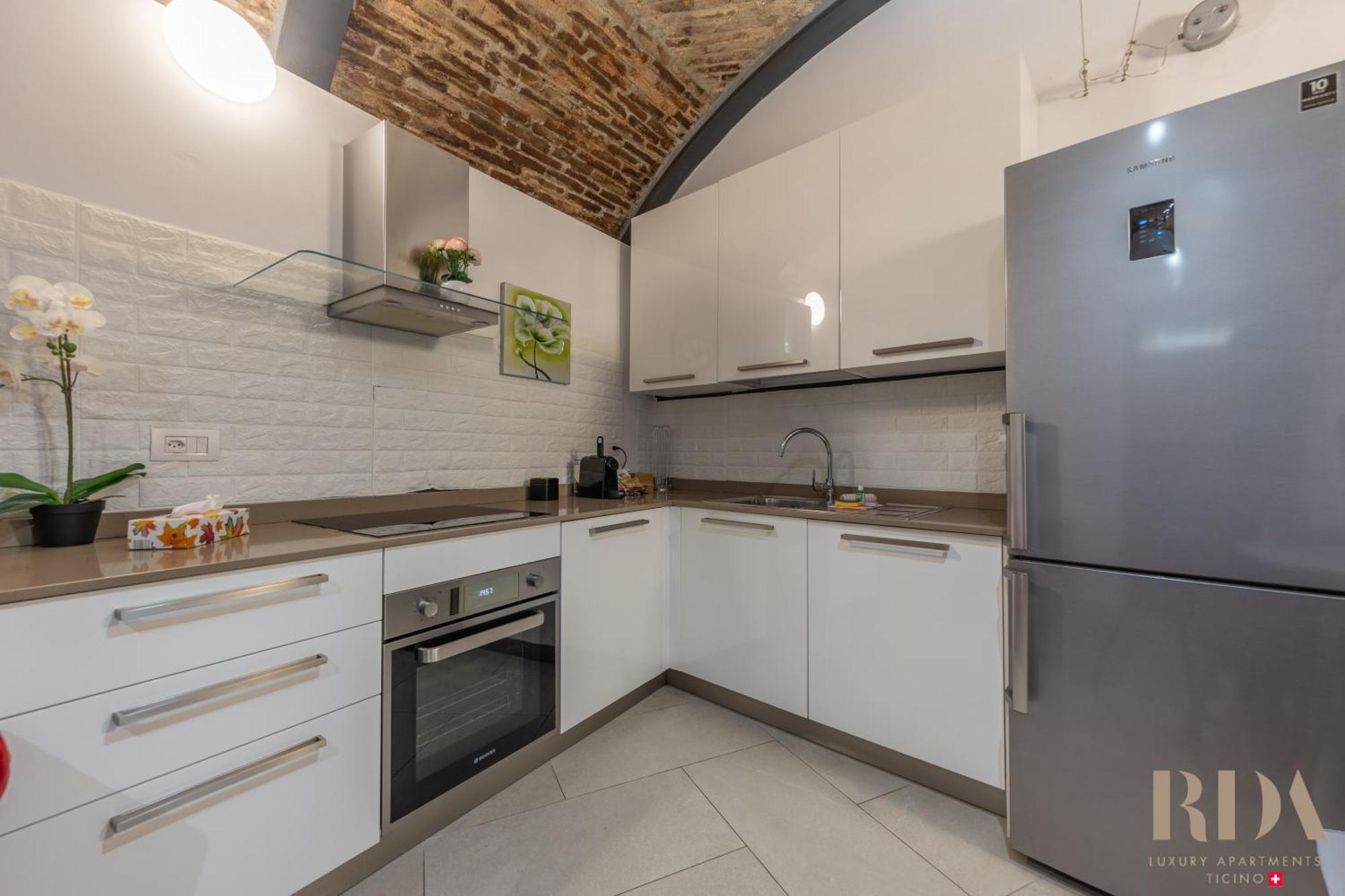 Il Rustico Rda Luxury Apartments Lago Parking 门德里西奥 外观 照片