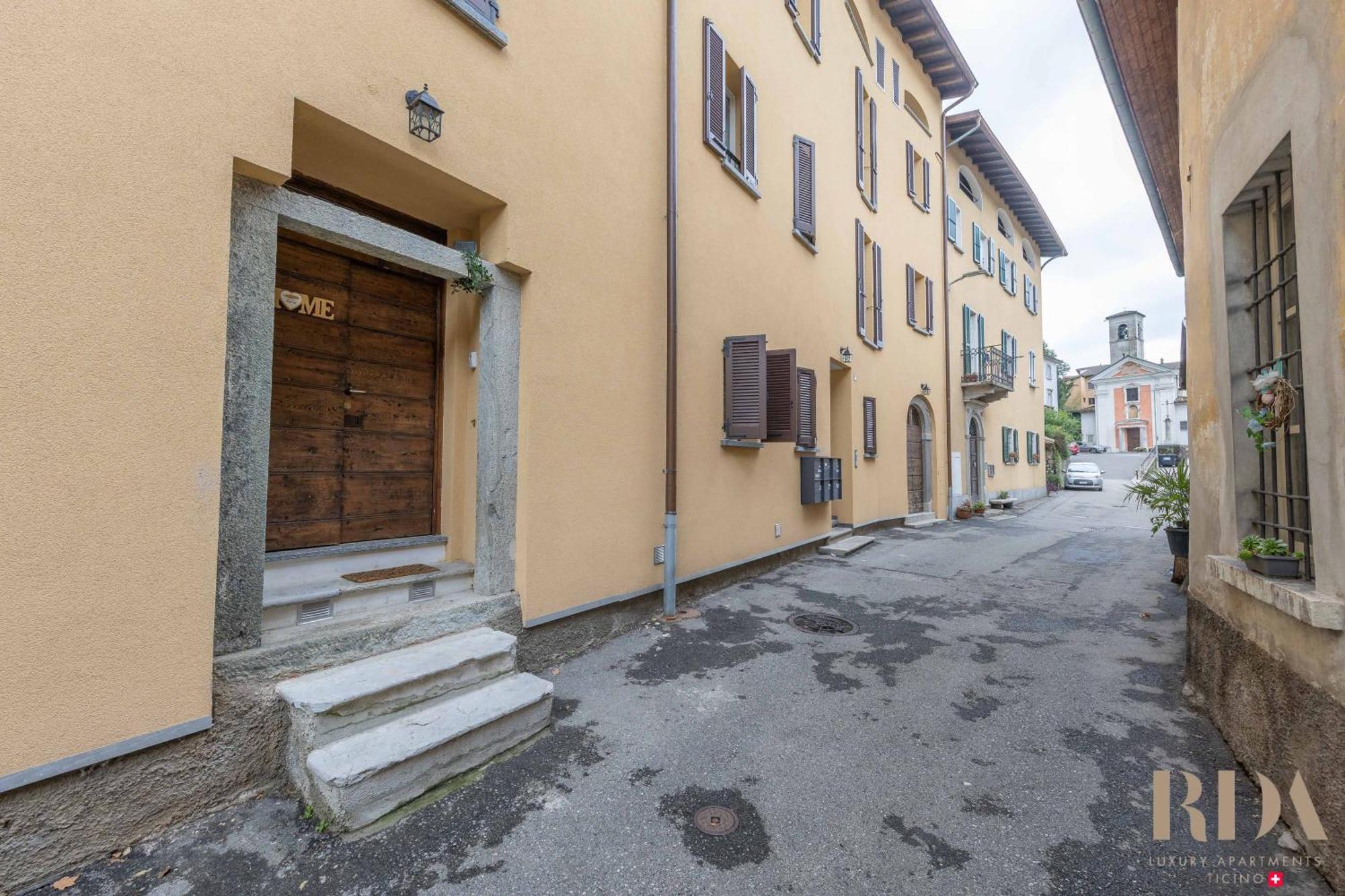 Il Rustico Rda Luxury Apartments Lago Parking 门德里西奥 外观 照片